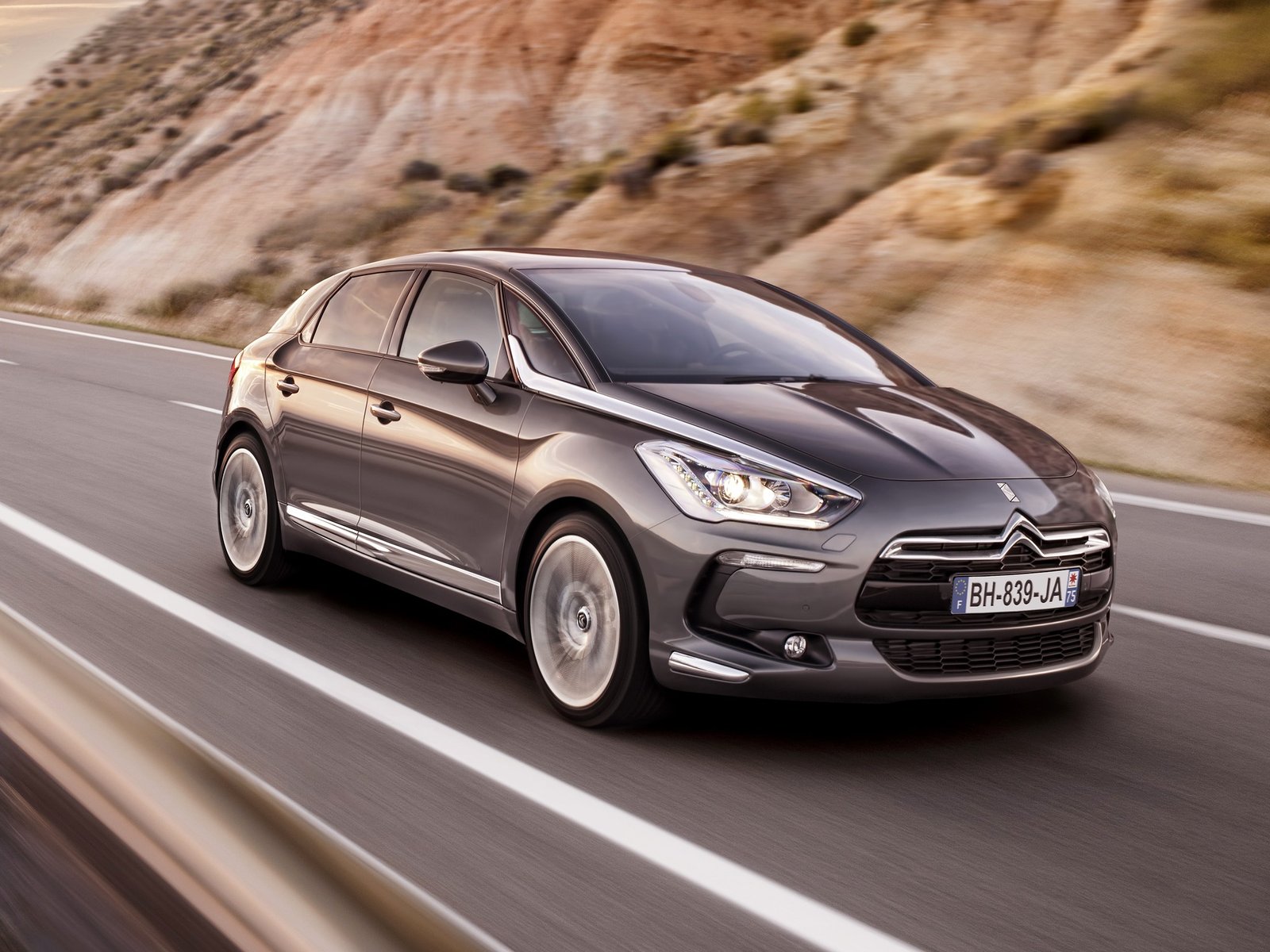 Citroen DS5 1.6 e-HDI 8V 112hp