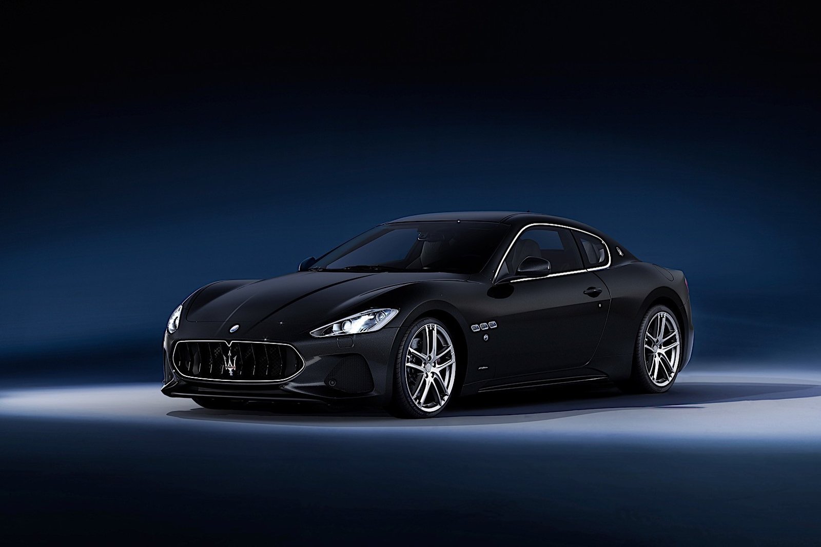 Maserati GranTurismo 4.7 V8 460hp