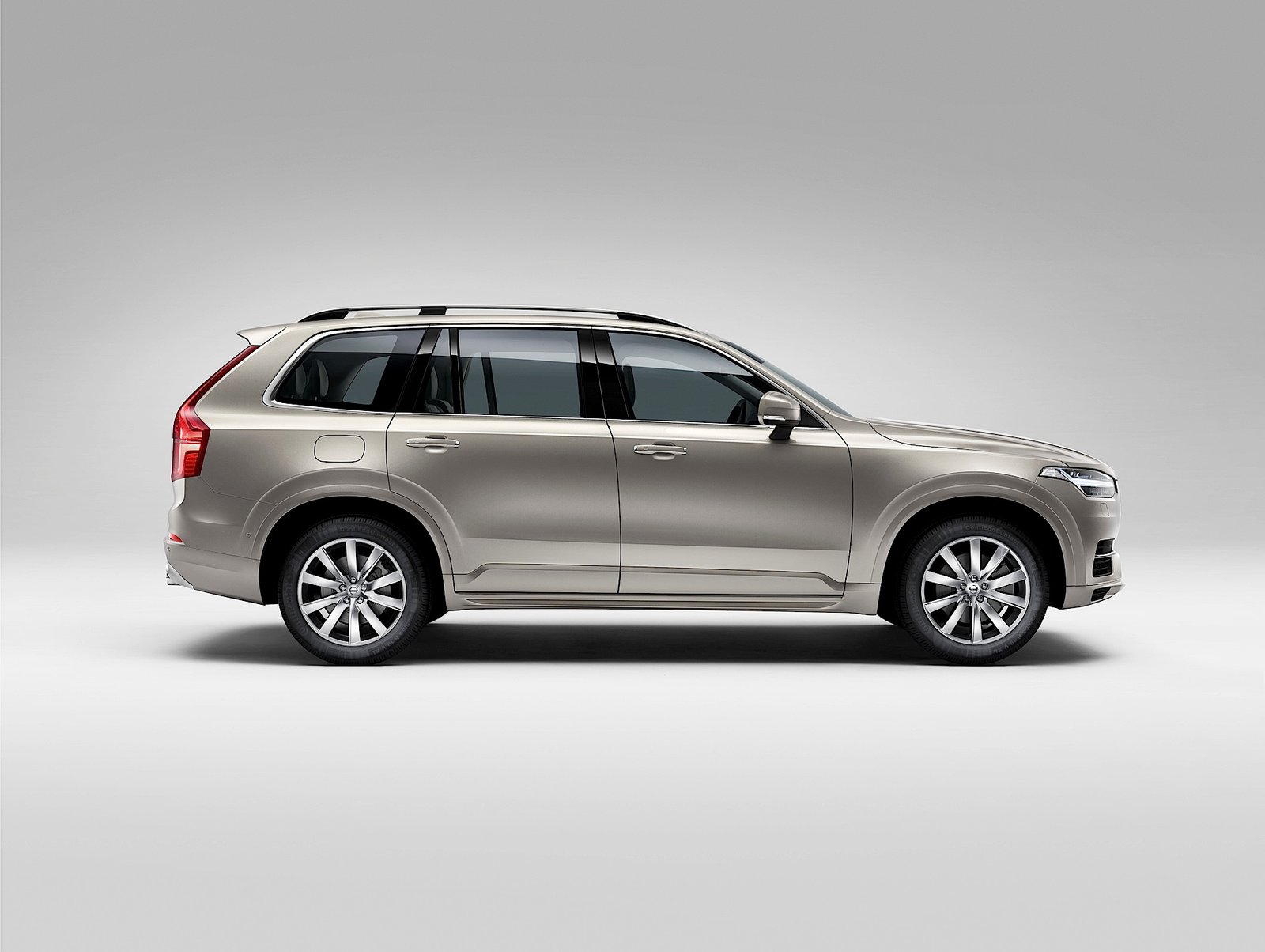 Volvo XC90 2.0 T6 320hp